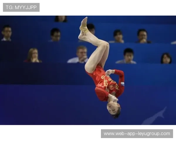 体操运动员空翻高度极高